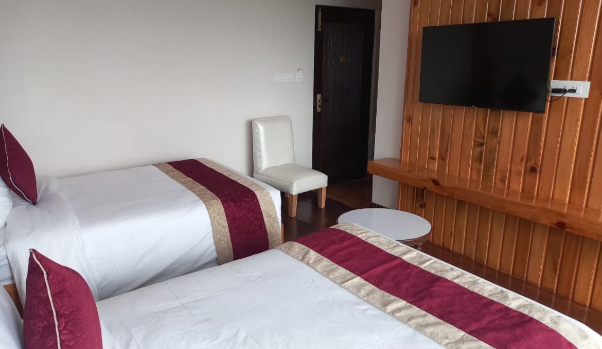 standard-room-hotelsmarak